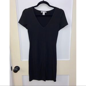 Black V-neck T-shirt Dress